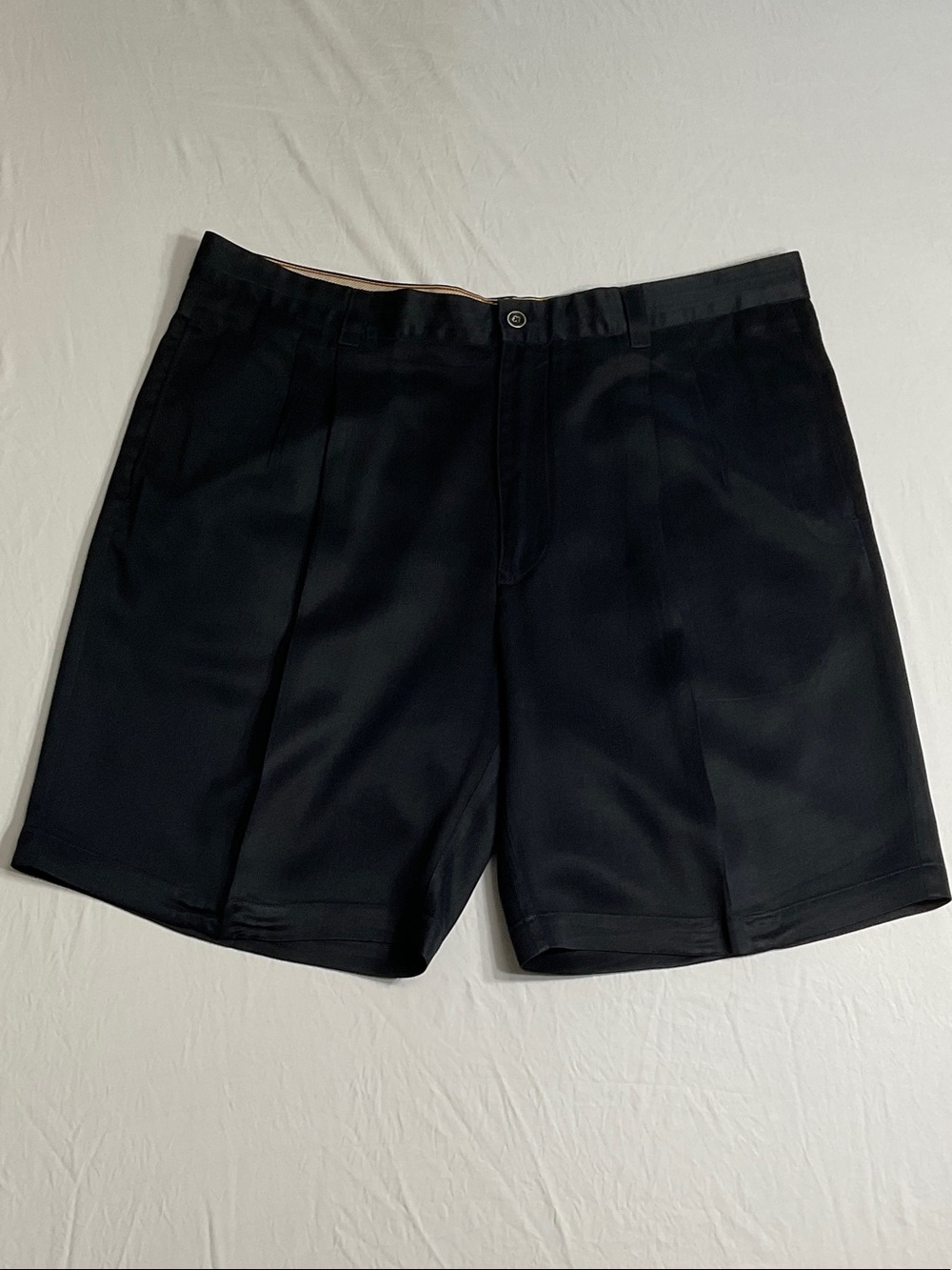 Tommy Bahama Black Flat Front Men's Shorts 38